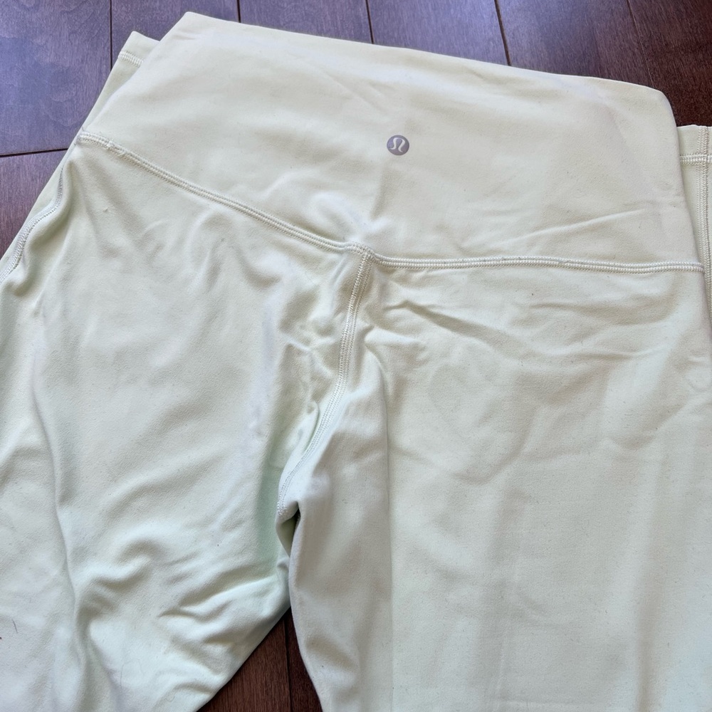 lululemon athletica light green High-Rise double lined Leggings